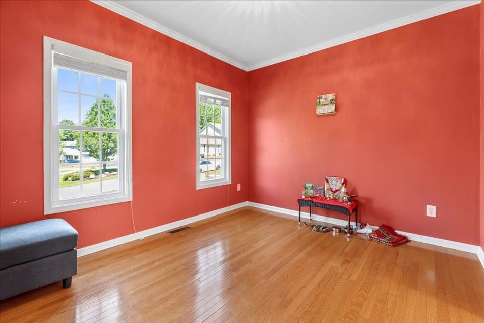 921 Crosscreek Drive, photo 10 of 40