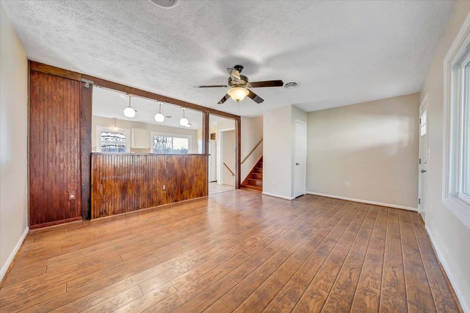 1100 Flint Drive, photo 14 of 40