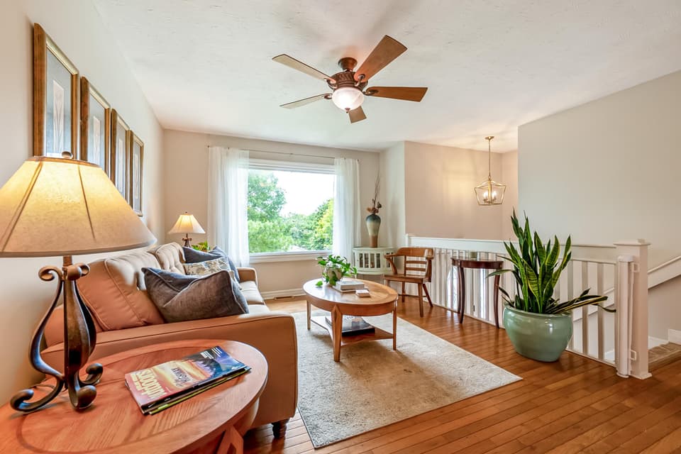 1150 George Edward Viaduct, photo 6 of 40