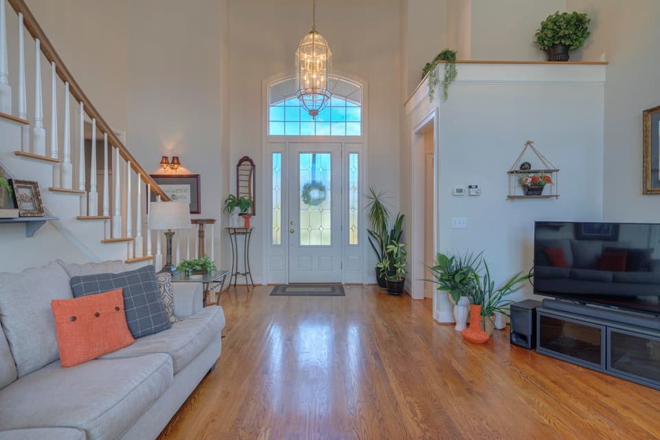 120 Cedar Bluff Drive, photo 9 of 40
