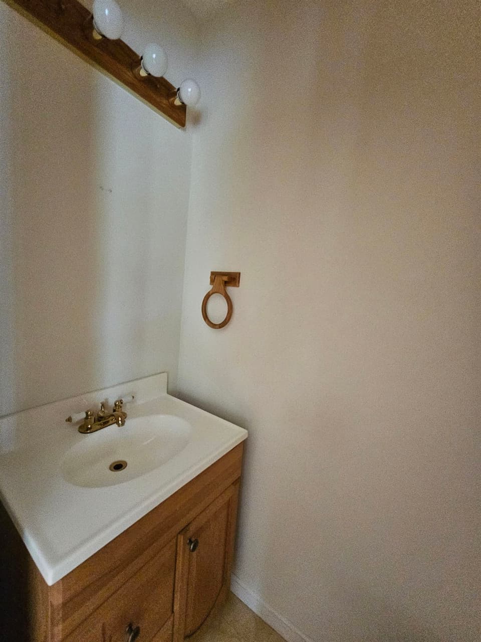 950 McHenry Avenue NE, photo 10 of 15