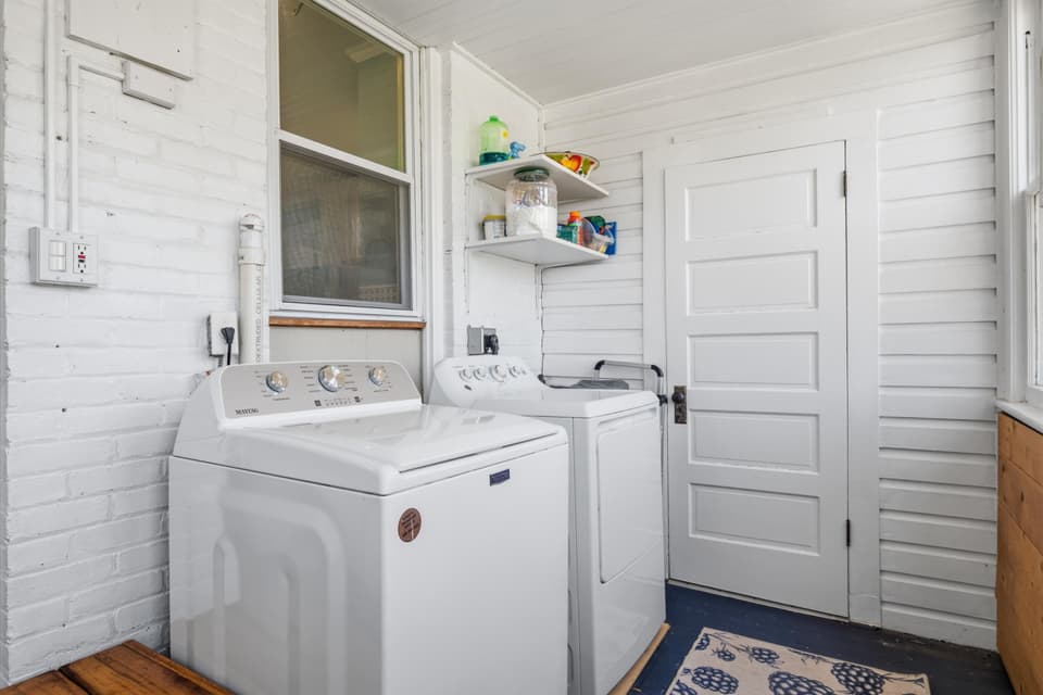 805 W Main Street, photo 26 of 40