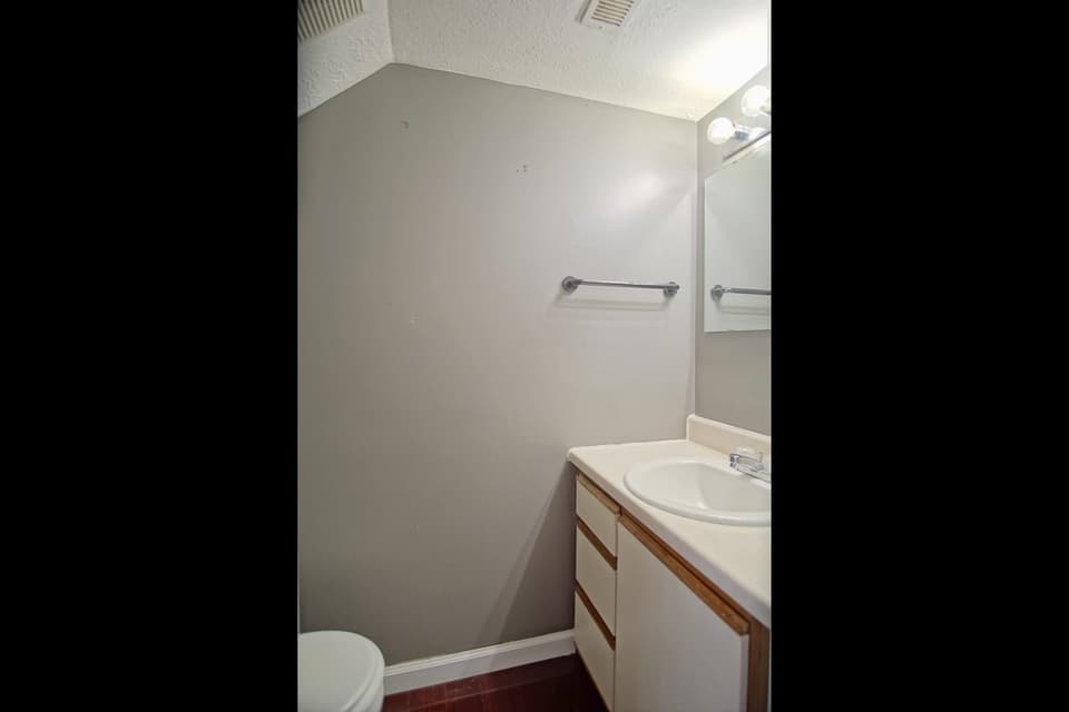 2598 Townhouse Drive, photo 5 of 25