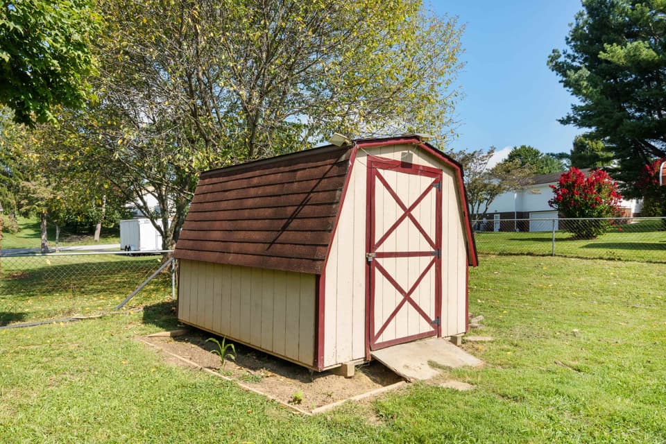80 Meadow Drive, photo 34 of 40