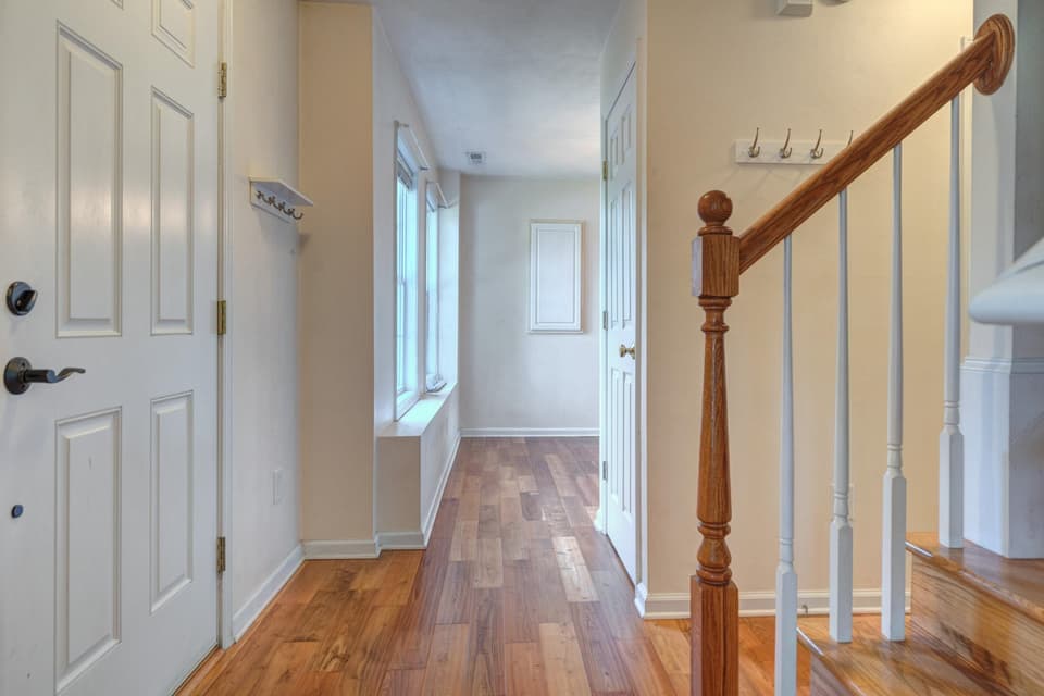 250 Sequoia Circle NW, photo 5 of 37