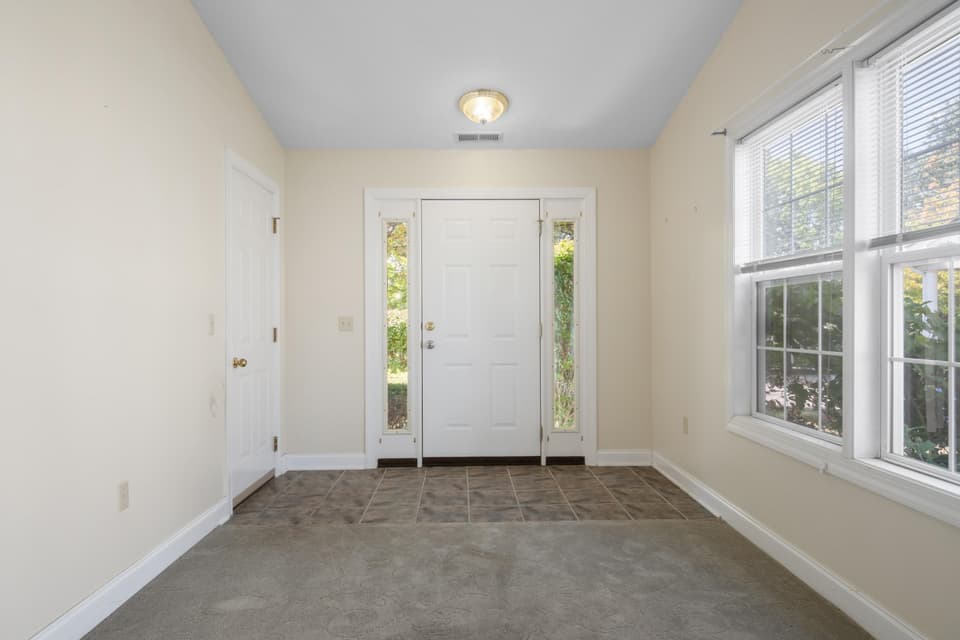255 Gold Leaf Drive, photo 3 of 28