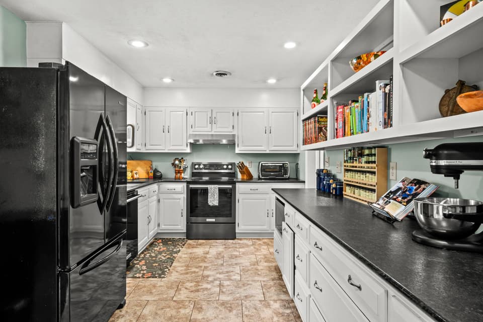 130 Somerset Street, photo 17 of 40