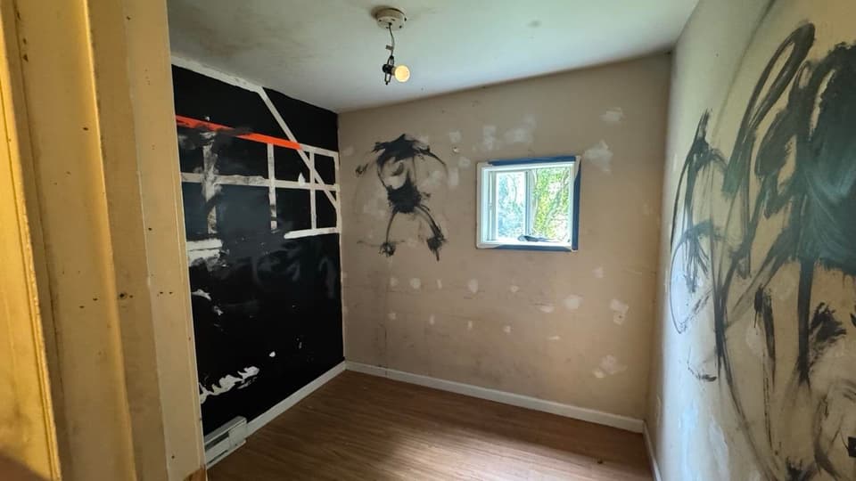 475 Stone Street, photo 8 of 10