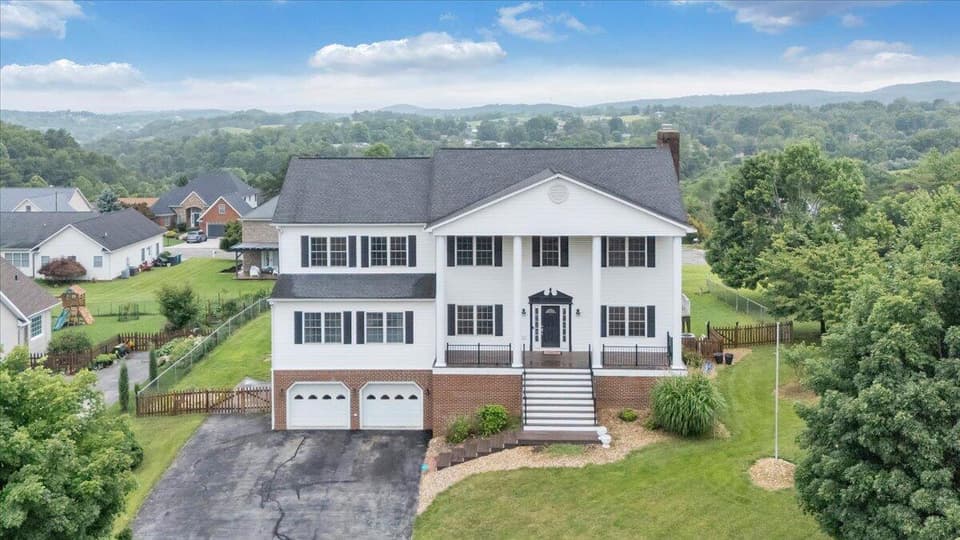 155 Alder Ln NW, photo 3 of 40
