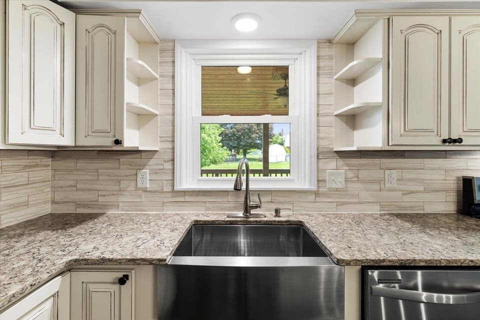 1180 Juniper Drive, photo 14 of 40