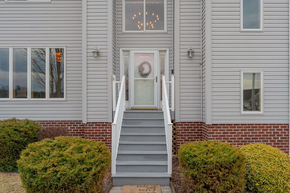 160 Spring Buck Lane, photo 6 of 40