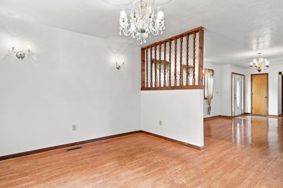 1220 Flint Drive, photo 10 of 40