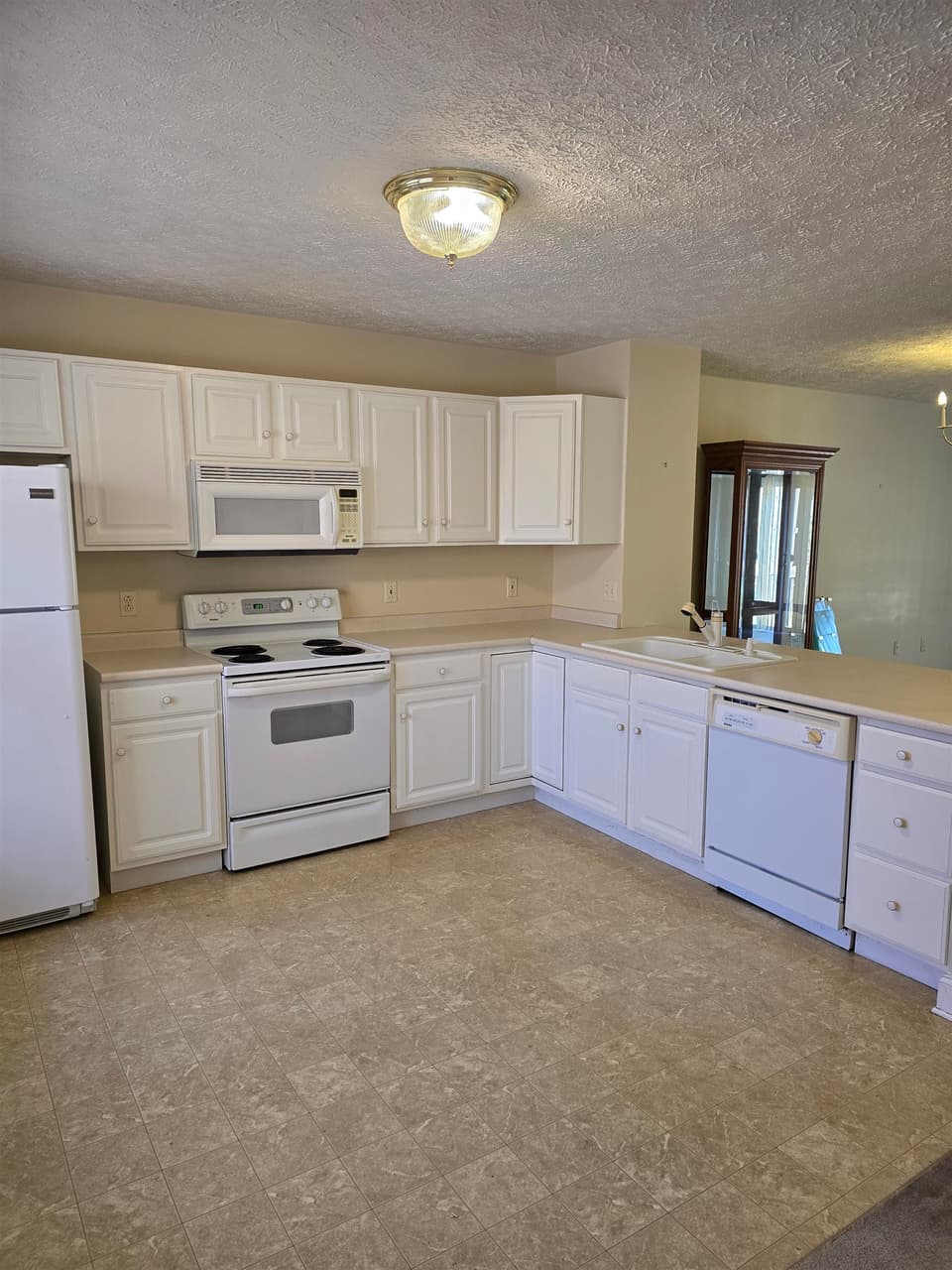 1290 Orange Leaf Court, photo 2 of 23