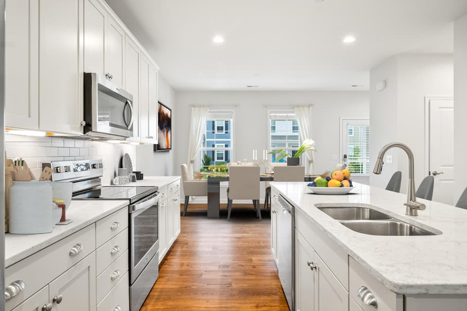275 Hamilton Avenue NW, photo 7 of 40