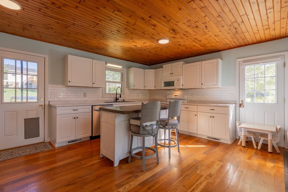 125 Wooden Shoe Court NW, photo 19 of 40