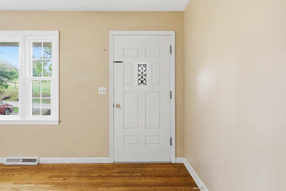 1710 Harman Drive, photo 6 of 40