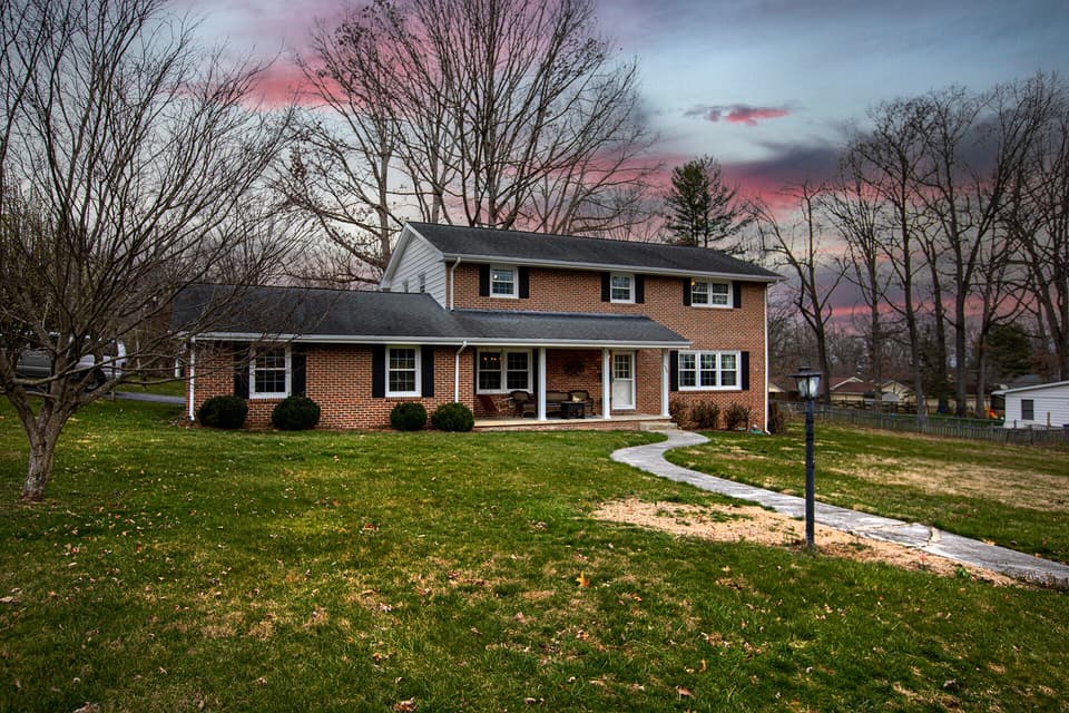 495 Dogwood Ln, Christiansburg