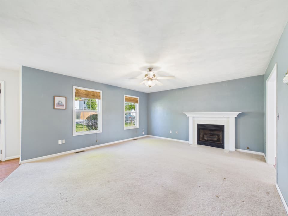 215 Sequoia Circle NW, photo 4 of 40