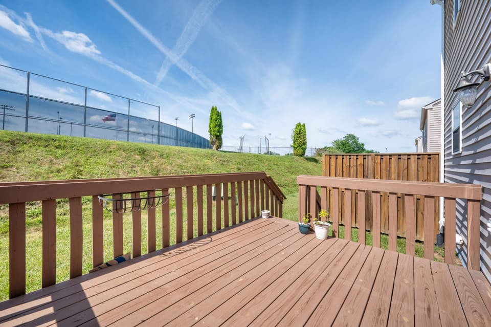 320 Tall Oak Boulevard, photo 17 of 40