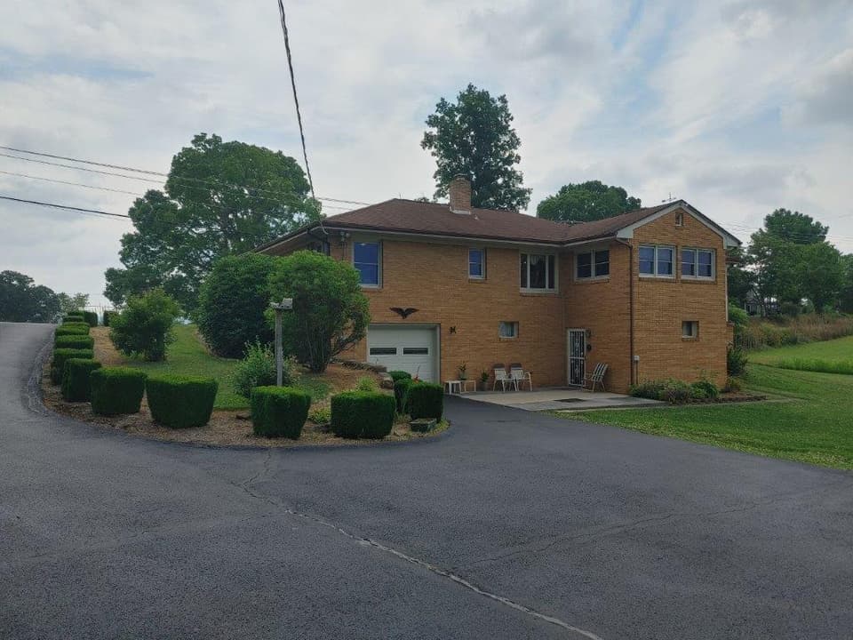 3245 Riner Rd, photo 6 of 31