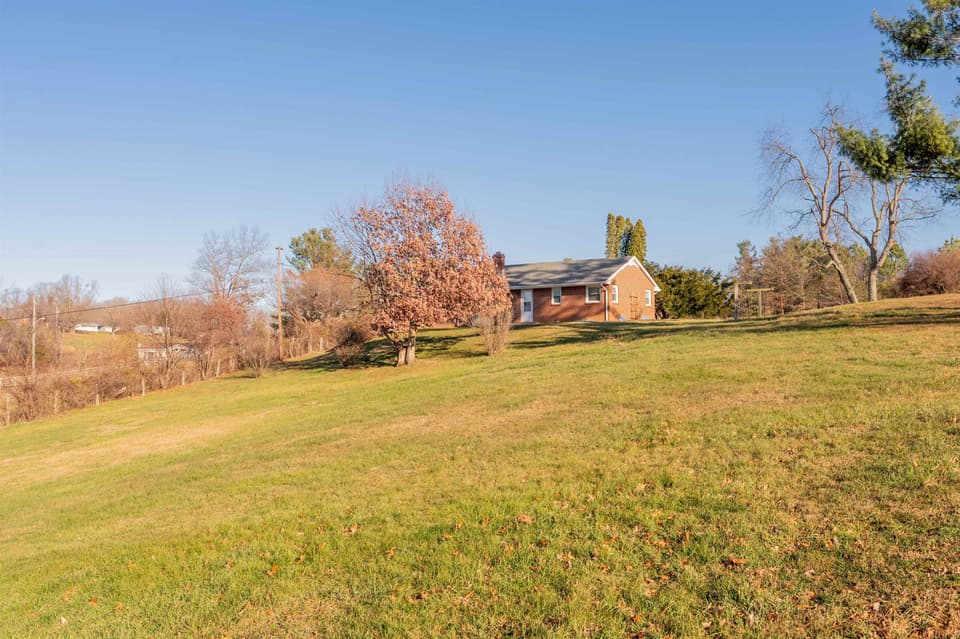 270 Dunlap Drive, photo 38 of 40