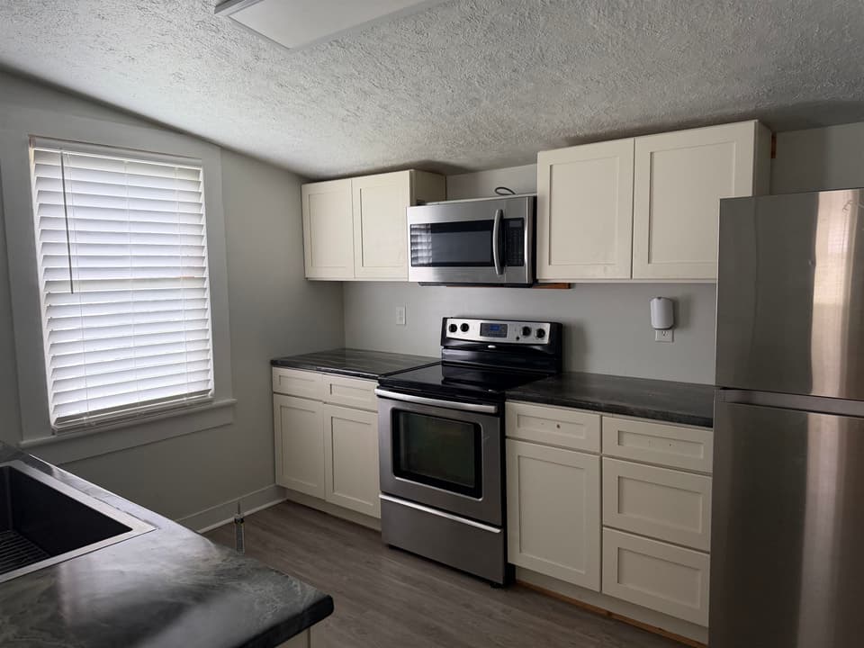 1245 Forest Street NE, photo 6 of 18