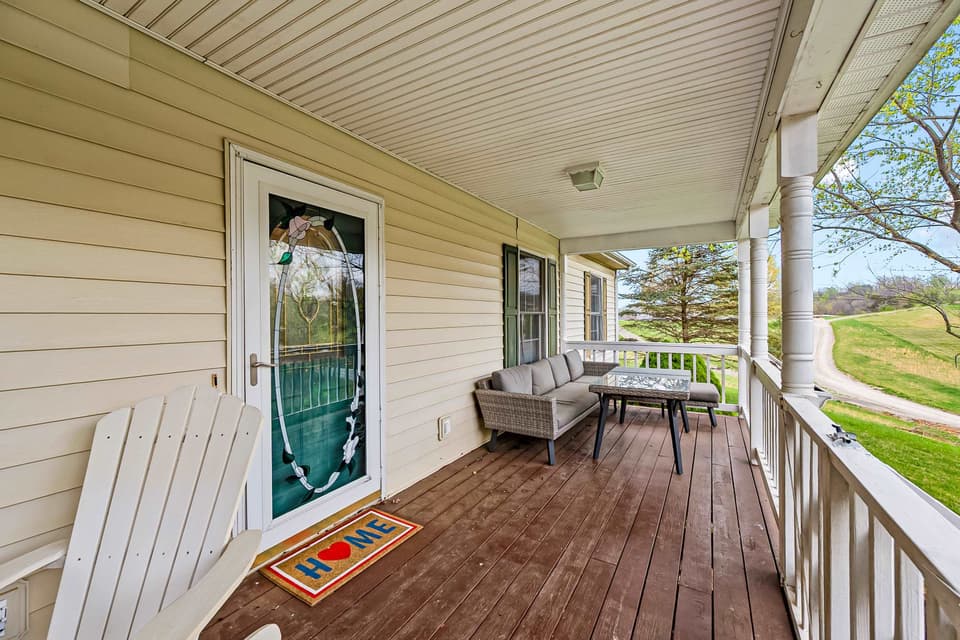 2240 Yellow Sulphur Road, photo 8 of 40