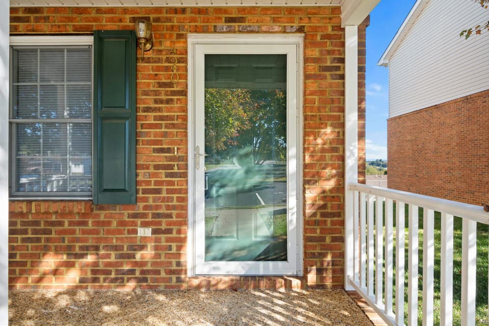 420 Wimmer Street NW, photo 6 of 40