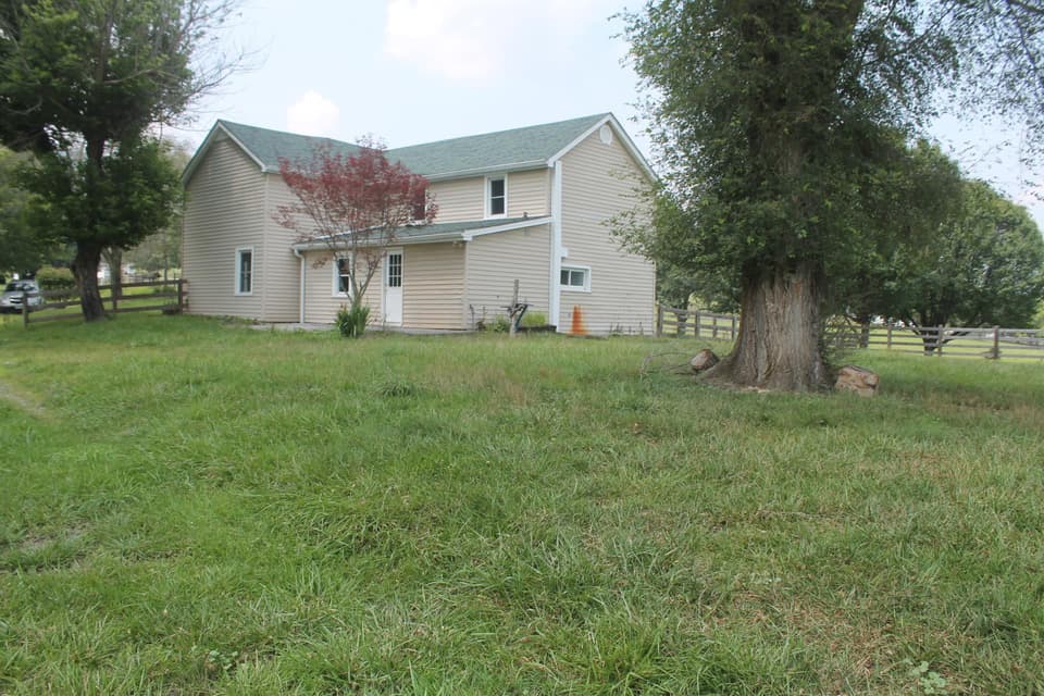 2768 Ellett Rd, photo 6 of 40