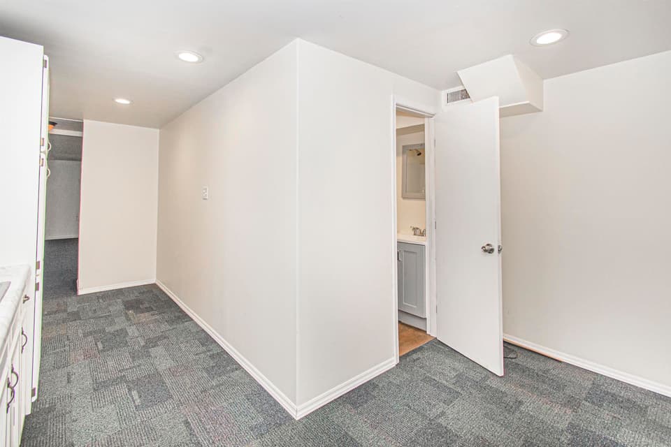 1265 Flint Drive, photo 29 of 35