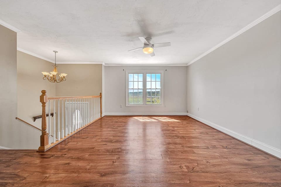 385 Tanglewood Drive SE, photo 6 of 40