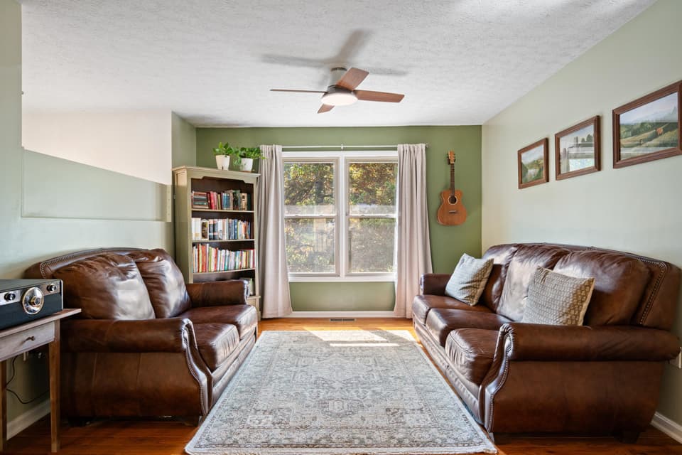 1720 Blake Drive, photo 11 of 40