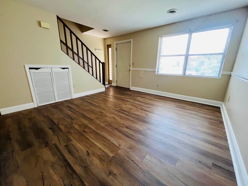 2576 Townhouse Street, photo 4 of 17