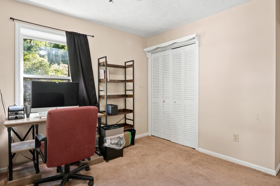 415 Tomahawk Drive, photo 25 of 40