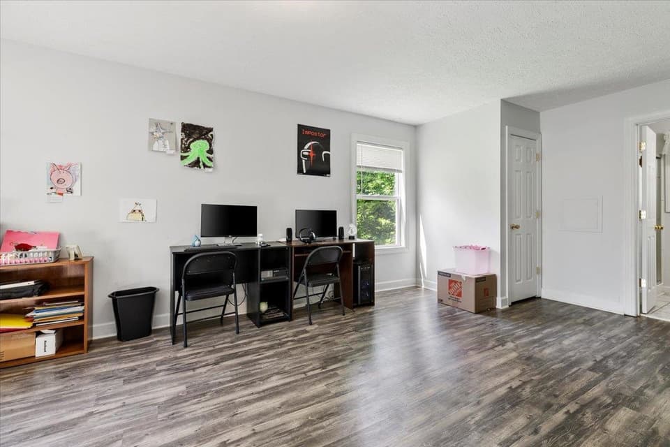 365 S Hill Drive, photo 8 of 40