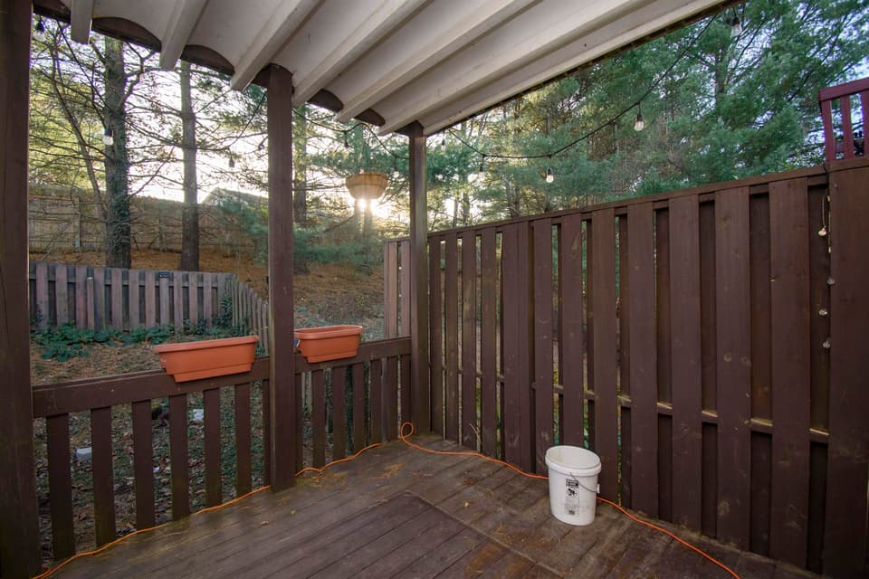 420 Silver Leaf Drive, photo 34 of 40