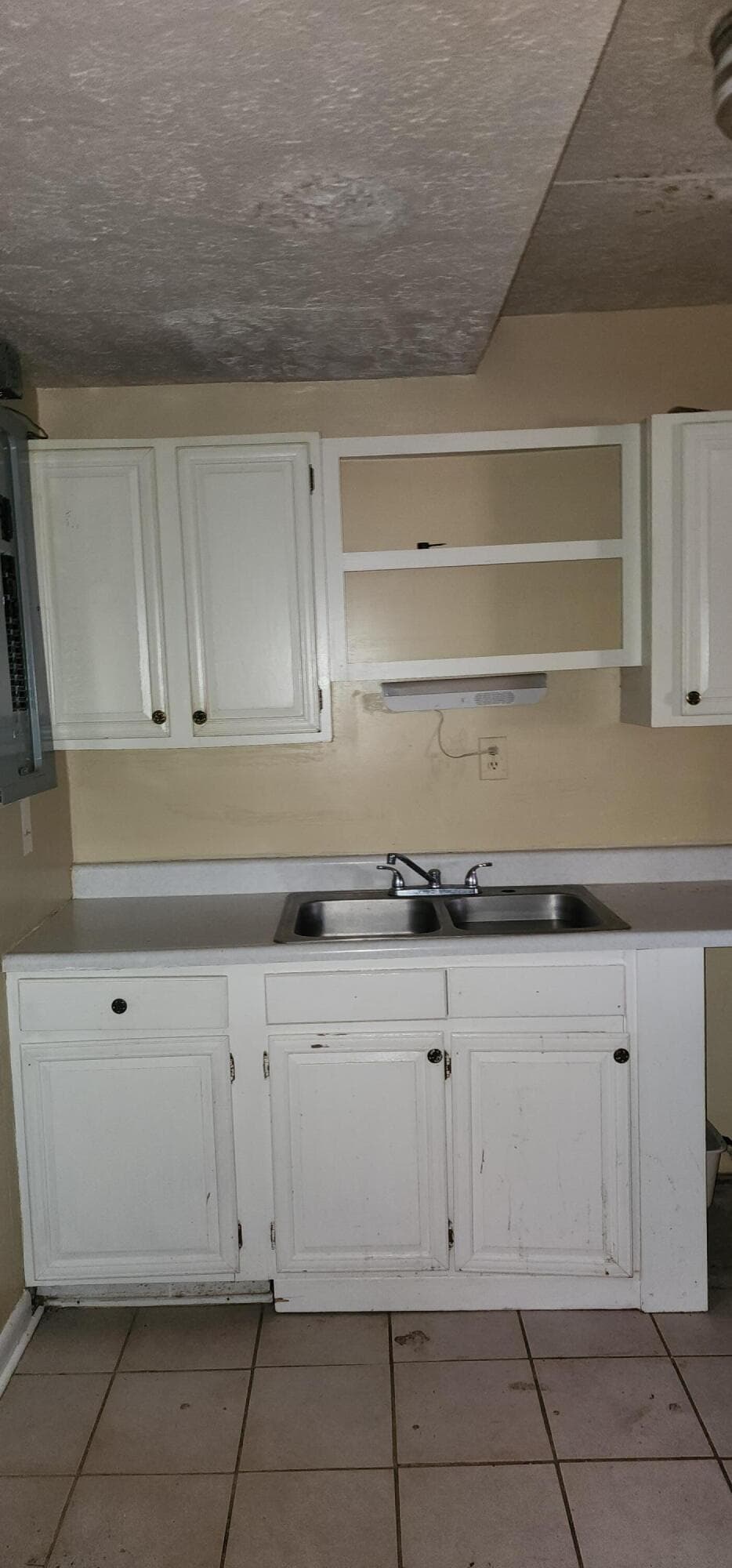 1370 Roanoke Street, photo 19 of 24