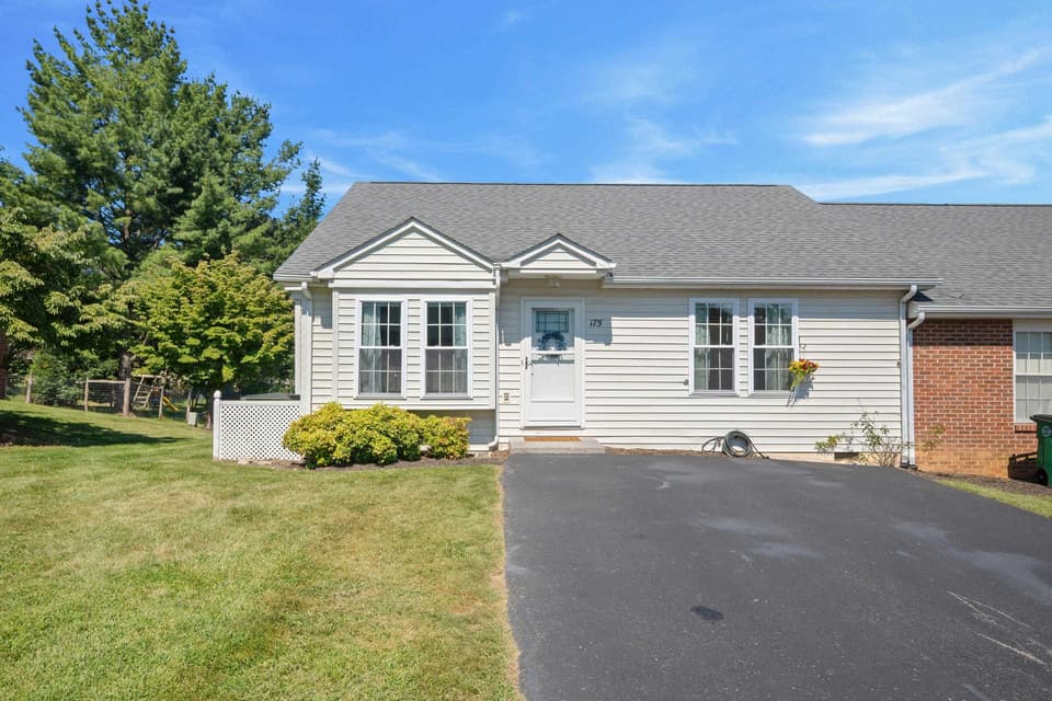 175 Darci Drive SE, photo 27 of 34