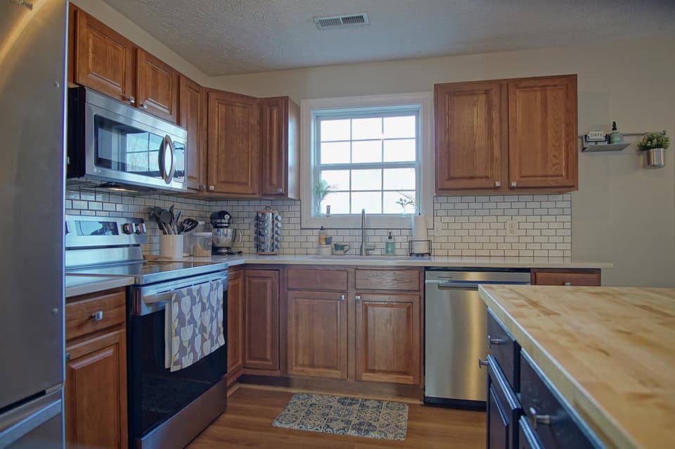 375 Oak Tree Boulevard, photo 16 of 34
