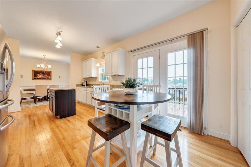 1585 Diana Drive, photo 17 of 38