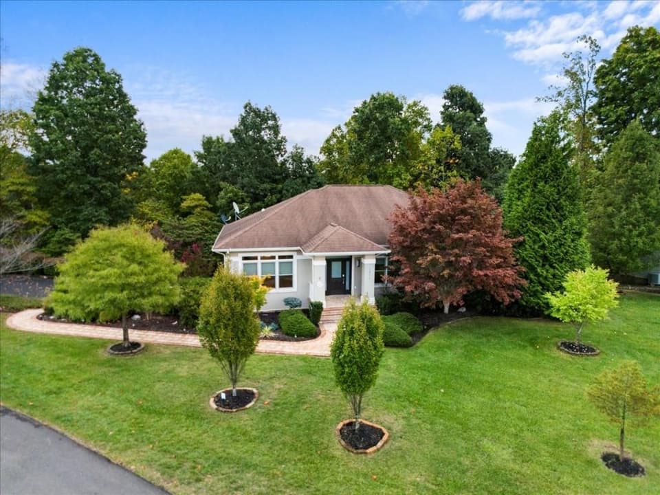 1311 Walnut Ridge Road, photo 2 of 40