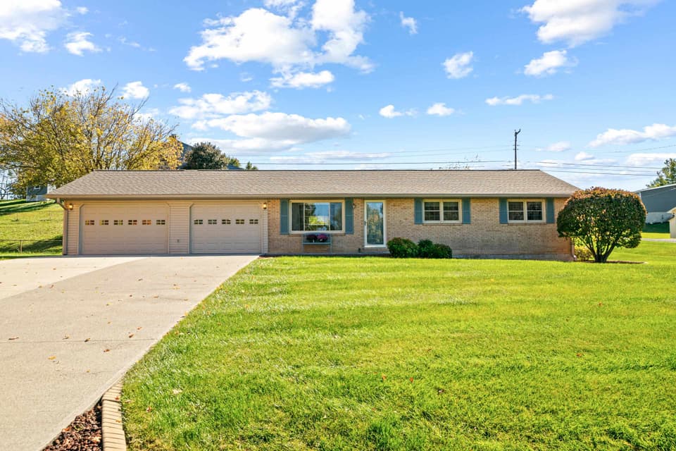 90 Overland Drive SW, Christiansburg, VA