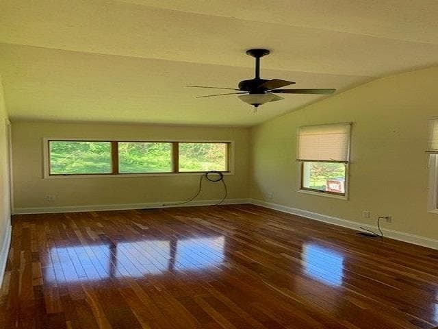 655 School Lane, photo 5 of 24