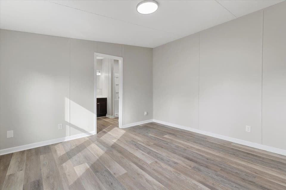 505 North Drive NE, photo 26 of 40