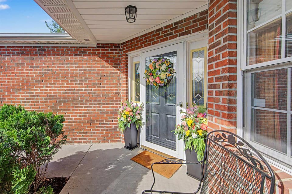 155 Jennifer Street SE, photo 3 of 40