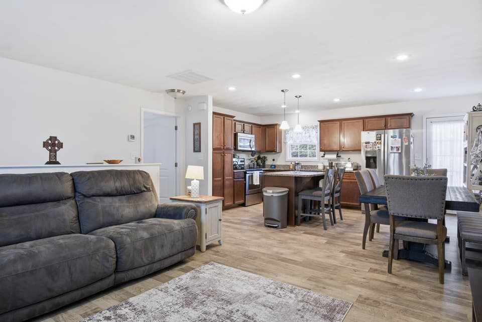 1485 Kensington Way, photo 11 of 32