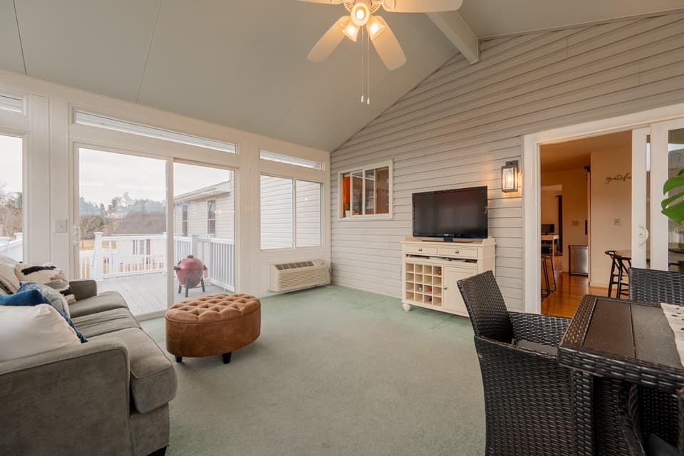 160 Spring Buck Lane, photo 31 of 40