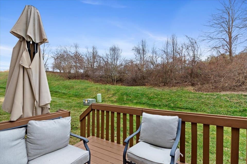 450 Tall Oak Boulevard, photo 37 of 40