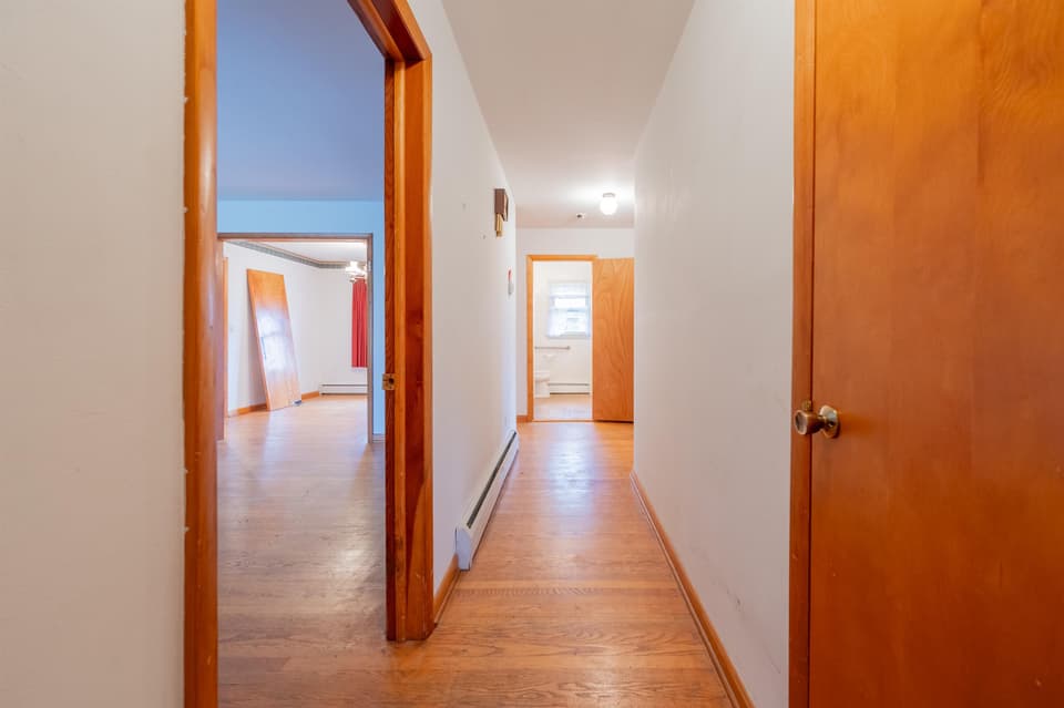 935 Hummingbird Drive SW, photo 7 of 40