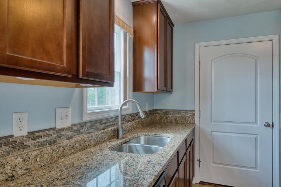 1480 Kensington Way, photo 19 of 40